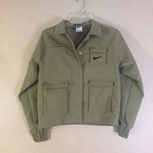 Nike sportswear swoosh women’s woven oversized jacket XS